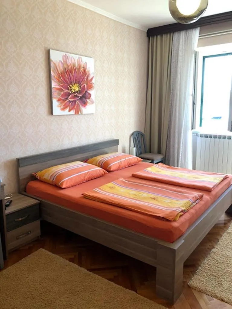 Apartments And Rooms By The Sea Barbat, Rab - 4973 Rab Town Guest house