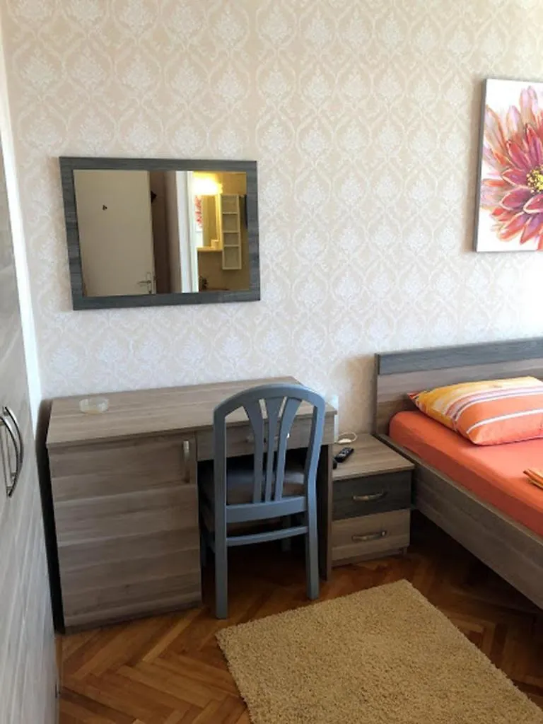 Apartments And Rooms By The Sea Barbat, Rab - 4973 Rab Town Guest house
